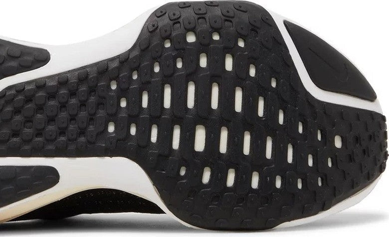 Nike ZoomX Invincible Run Flyknit 3 Black White