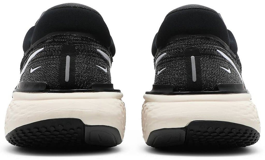 Nike ZoomX Invincible Run Flyknit 'Black White'