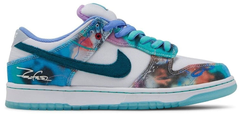 Nike Dunk Low SB x Futura "Bleached Aqua"